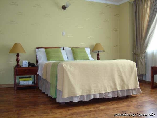 San Francisco De Asis 3*